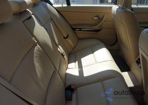 2011 BMW 328I xDrive из США, поврежденный, VIN WBAPK5C57BF126110